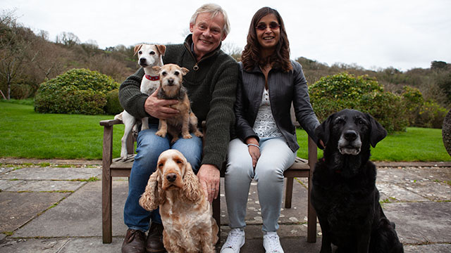 The Secret World of Guide Dogs with Martin Clunes